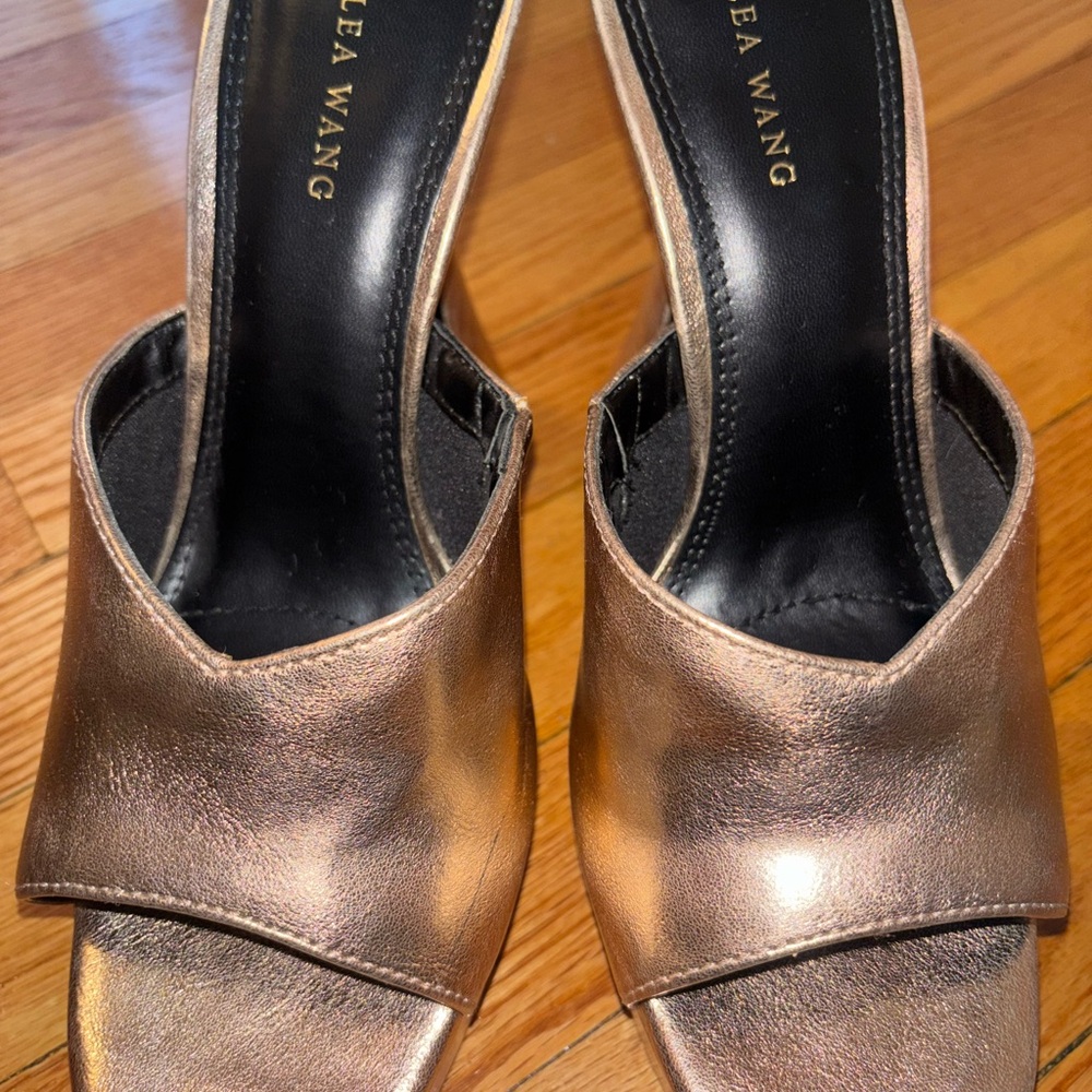 Vera Wang Brown Mules with Medium Heel